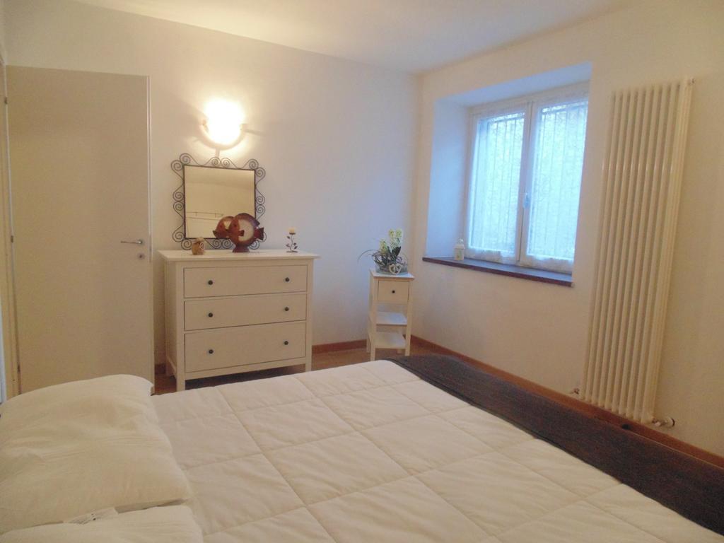 Cà Del Polsèt Apartamento Brenzone sul Garda Quarto foto