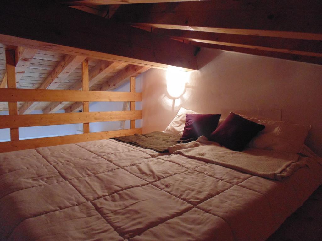 Cà Del Polsèt Apartamento Brenzone sul Garda Quarto foto